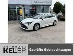 Weiß Gebraucht 2022 Toyota Corolla Business Edition Kombi | 20.960 € (Superpreis)