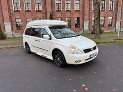 Weiß Gebraucht 2011 Kia Carnival Van / Kleinbus | 8.900 € (Teuer)