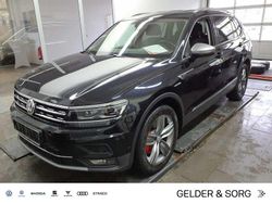 Deep black perleffekt Gebraucht 2019 VW Tiguan Allspace SUV | 32.890 € (Etwas zu teuer)