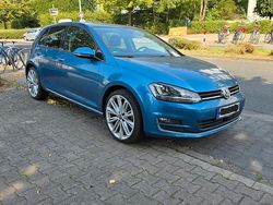 Blau Gebraucht 2015 VW Golf VII Highline Limousine | 13.000 € (Fairer Preis)