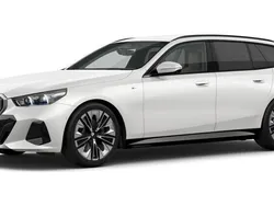 Gebraucht 2024 BMW 540 Kombi | 91.379 €