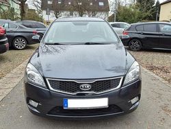 Grau Gebraucht 2012 Kia Ceed Edition 7 Kleinwagen | 4.444 € (Superpreis)