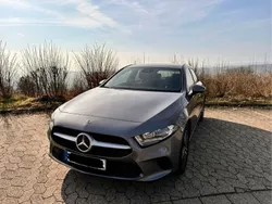 Grau Gebraucht 2021 Mercedes A180 Advanced Limousine | 22.999 € (Superpreis)