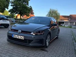 Grau Gebraucht 2019 VW Golf VII GTI Limousine | 24.900 € (Fairer Preis)