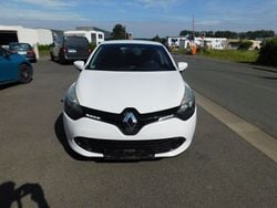 Weiß Gebraucht 2014 Renault Clio IV Expression Limousine | 6.500 € (Teuer)