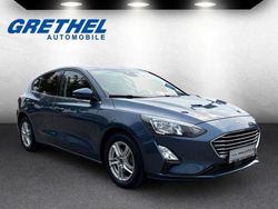 Blau Gebraucht 2021 Ford Focus Cool & Connect Limousine | 15.590 € (Fairer Preis)