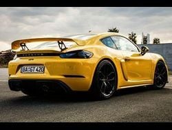 Gelb Gebraucht 2022 Porsche 718 Cayman GT4 Coupé | 106.490 € (Guter Preis)
