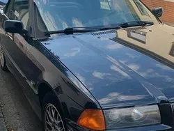 Schwarz Gebraucht 1995 BMW 318 Cabriolet Cabrio | 3.500 €