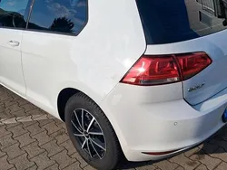 Weiß Gebraucht 2013 VW Golf VII Limousine | 5.350 € (Guter Preis)