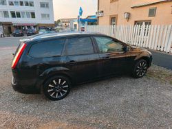 Schwarz Gebraucht 2009 Ford Focus Kombi | 3.800 € (Fairer Preis)