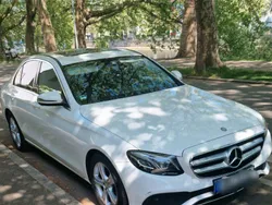 Weiß Gebraucht 2016 Mercedes E220 Limousine | 20.750 € (Fairer Preis)