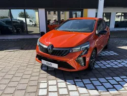 Valencia orange Neu 2025 Renault Clio V Techno Kleinwagen | 21.590 € (Etwas zu teuer)