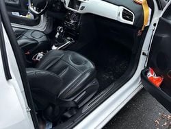 Weiß Gebraucht 2011 Citroën DS3 Sport Chic Kleinwagen | 2.790 € (Fairer Preis)