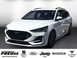 Weiß Gebraucht 2024 Ford Focus ST-Line X Limousine | 22.980 € (Fairer Preis)