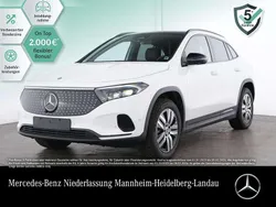 Weiß Gebraucht 2024 Mercedes EQA300 Electric Art SUV | 38.490 € (Fairer Preis)