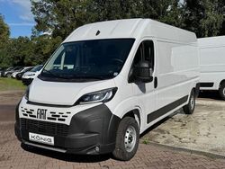 Weiß Gebraucht 2024 Fiat Ducato Van | 38.664 € (Teuer)