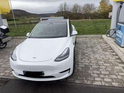 Weiß Gebraucht 2024 Tesla Model Y RWD SUV | 39.999 € (Guter Preis)