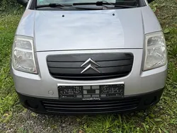 Grau Gebraucht 2007 Citroën C2 Kleinwagen | 1.450 € (Fairer Preis)