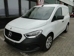 Weiß Gebraucht 2022 Mercedes Citan 110 Van / Kleinbus | 11.500 €