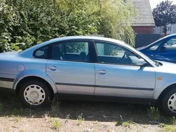 Blau Gebraucht 1998 VW Passat Limousine | 1.050 € (Fairer Preis)