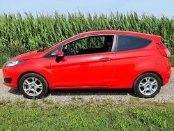 Rot Gebraucht 2013 Ford Fiesta Kleinwagen | 5.800 € (Fairer Preis)