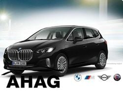 Sapphirschwarz metallic Gebraucht 2022 BMW 225 Active Tourer Luxury Line Van / Kleinbus | 27.740 € (Fairer Preis)
