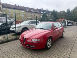 Rot Gebraucht 2001 Alfa Romeo 147 Distinctive Kleinwagen | 3.000 €