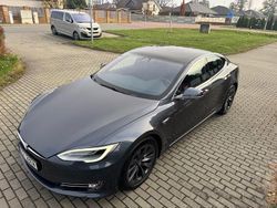 Grau Gebraucht 2020 Tesla Model S Kleinwagen | 37.500 €