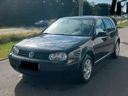 Schwarz Gebraucht 1999 VW Golf IV Kleinwagen | 990 € (Fairer Preis)
