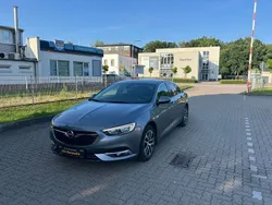 Grau Gebraucht 2018 Opel Insignia Dynamic Limousine | 15.250 € (Fairer Preis)
