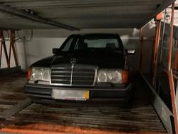 Violet Gebraucht 1990 Mercedes E260 Sportline Limousine | 4.900 €