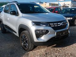 Grau Gebraucht 2022 Dacia Spring Essentiel Kleinwagen | 10.500 € (Fairer Preis)