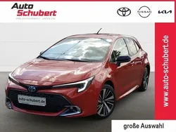 Rot Neu 2025 Toyota Corolla Limousine | 35.580 €