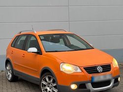 Orange Gebraucht 2007 VW Polo Cross Edition Kleinwagen | 2.299 € (Etwas zu teuer)