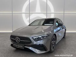 Grau Gebraucht 2024 Mercedes A200 AMG Line Premium Plus Limousine | 38.930 € (Etwas zu teuer)