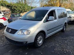 Silber Gebraucht 2010 VW Caddy Maxi Life Life Van / Kleinbus | 4.990 € (Superpreis)