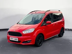 Rot Gebraucht 2016 Ford Tourneo Courier Titanium Van / Kleinbus | 7.250 € (Fairer Preis)
