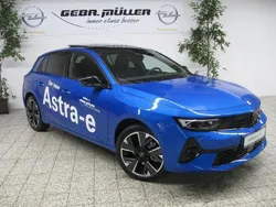 Kobaltblau Gebraucht 2024 Opel Astra Limousine | 33.900 €