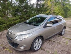 Beige Gebraucht 2011 Renault Mégane GrandTour Dynamique Kombi | 4.500 € (Fairer Preis)