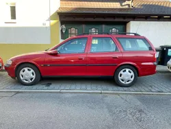 Rot Gebraucht 1997 Opel Vectra Exklusiv Kombi | 5.500 € (Etwas zu teuer)