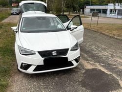 Weiß Gebraucht 2022 Seat Ibiza Style Kleinwagen | 12.800 € (Guter Preis)