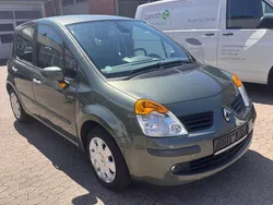 Grün Gebraucht 2005 Renault Modus Initiale Van / Kleinbus | 3.990 € (Etwas zu teuer)