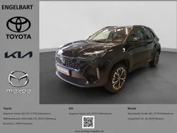 Mysticschwarz mica Neu 2024 Toyota Yaris Cross Style SUV | 31.490 €