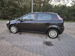 Schwarz Gebraucht 2010 Fiat Punto Evo Dynamic Kleinwagen | 3.399 €