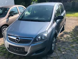 Silber Gebraucht 2009 Opel Zafira Selection Van / Kleinbus | 3.499 € (Fairer Preis)