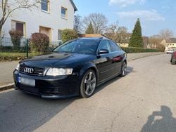Schwarz Gebraucht 2001 Audi A4 Limousine | 2.000 € (Fairer Preis)