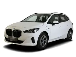 Weiss Gebraucht 2022 BMW 230e Active Tourer Basis Van / Kleinbus | 43.493 € (Guter Preis)