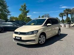 Gebraucht 2017 VW Touran Van / Kleinbus | 7.800 € (Teuer)