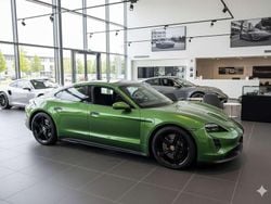 Grün Gebraucht 2023 Porsche Taycan 4S Limousine | 85.900 € (Fairer Preis)