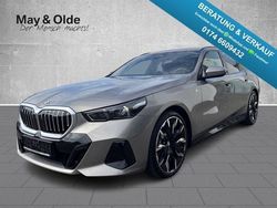 Grau Gebraucht 2025 BMW 520 Performance Kombi | 48.990 € (Superpreis)